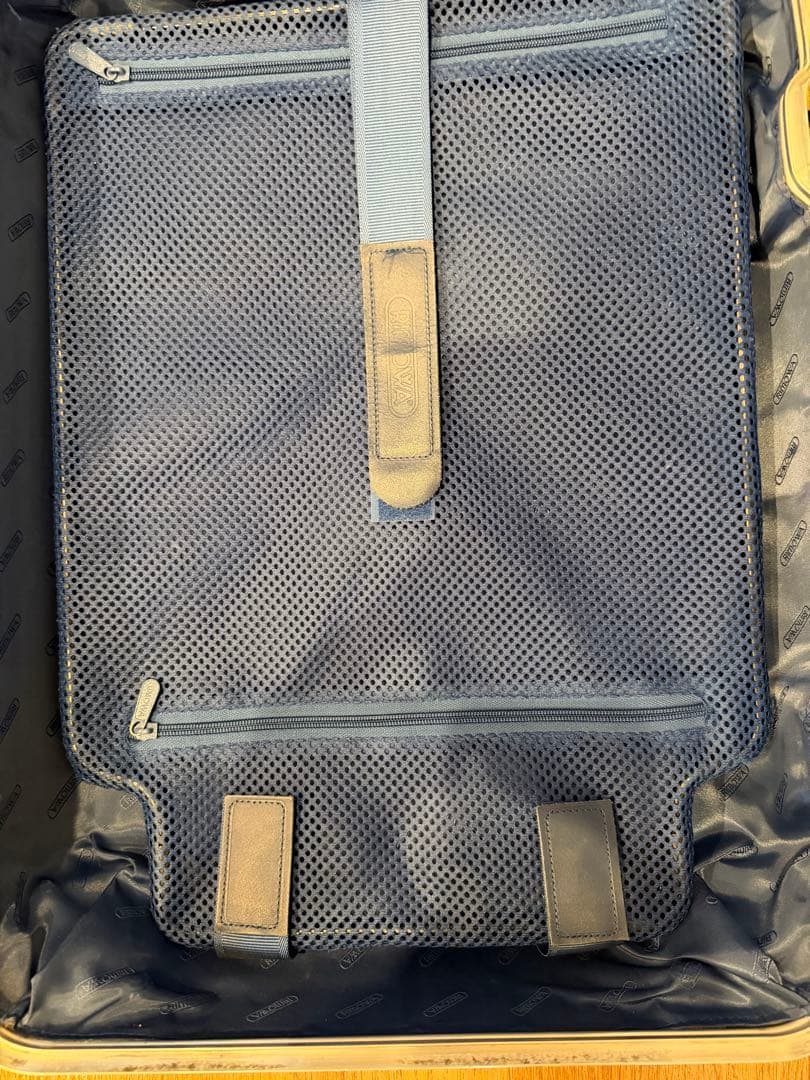 廃盤品】RIMOWA TOPAS 32L 4輪 機内持込可 932.52.11