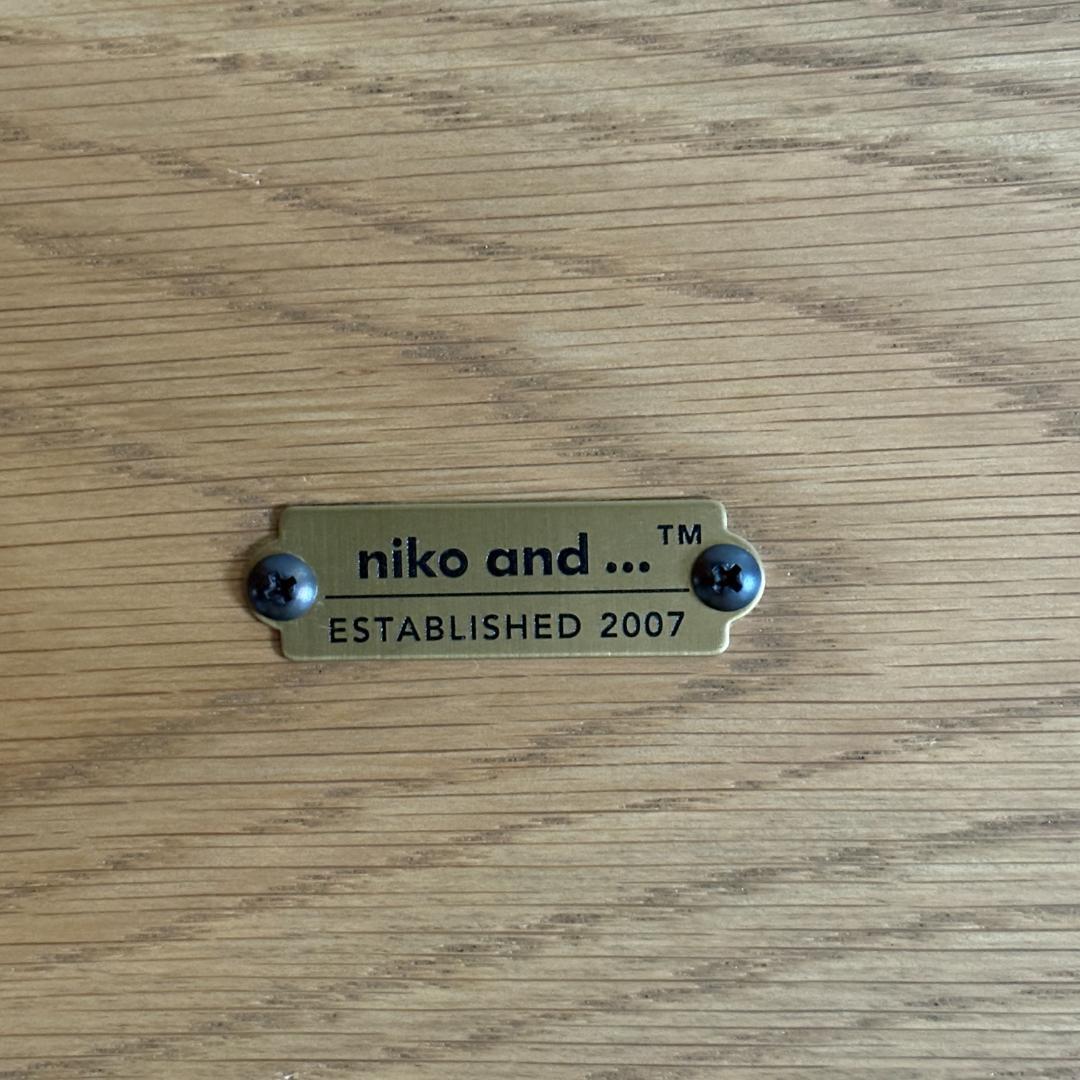 【人気】niko and... ダイニングテーブル 4人 ニコアンド 作業台