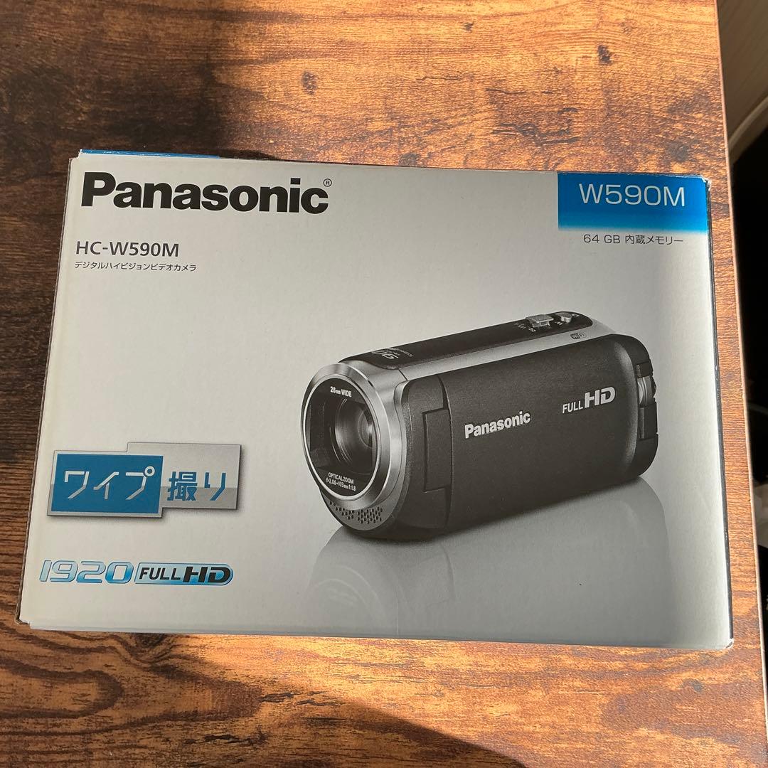 【ビデオカメラ】HC-W590Mホワイト【三脚付き】