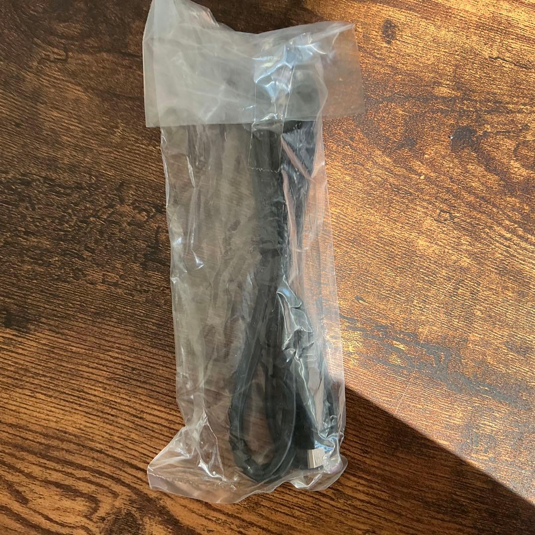 【ビデオカメラ】HC-W590Mホワイト【三脚付き】