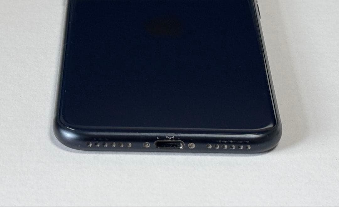 バッテリー最大容量95% iPhone SE 第3世代 64GB ミッドナイト - メルカリ