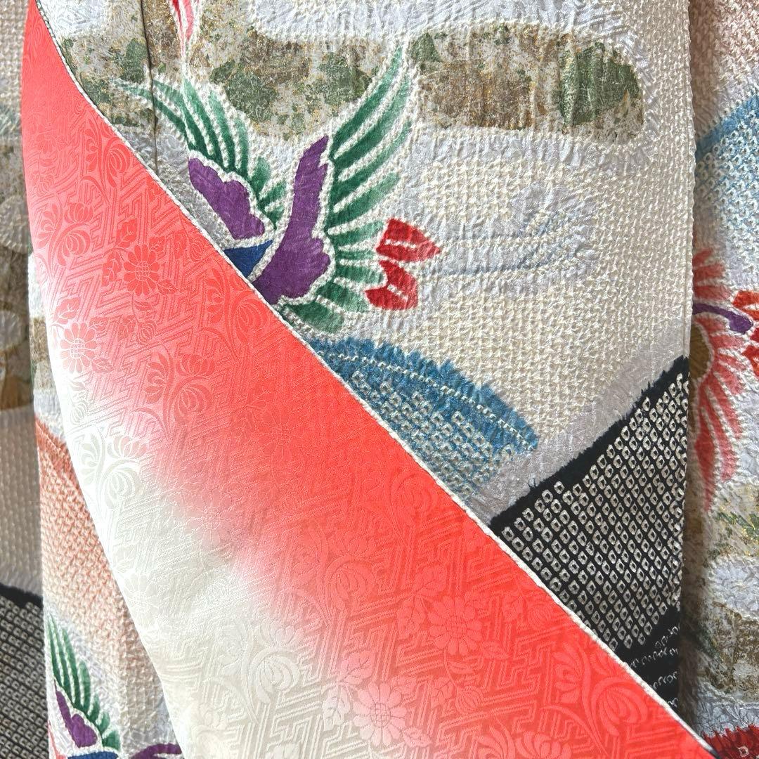 390 振袖フルセット 正絹 絞り 白地 黒 赤 緑 多色 カラフル 金彩 着物