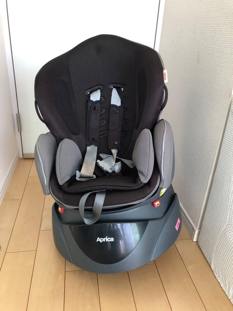 ノーゲーム・ノーライフ 白 ビーチデート グリッター缶バッジ 3種 4