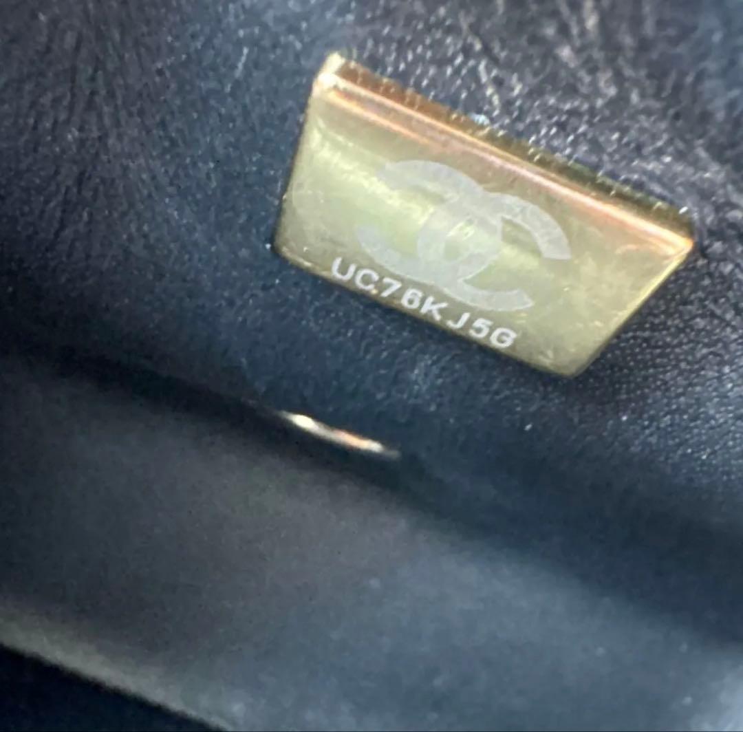 シャネル　ミニ クラシック ハンドバッグ　ラムスキン