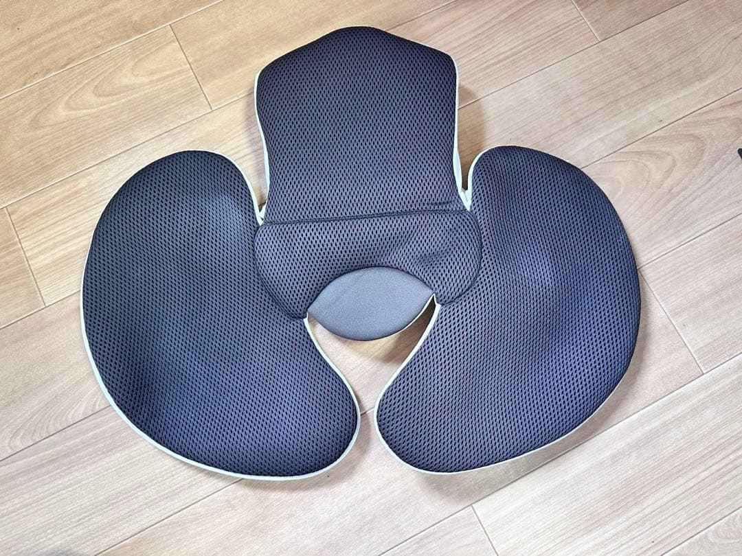 エールべべ・クルット6iグランス ブラウン チャイルドシート