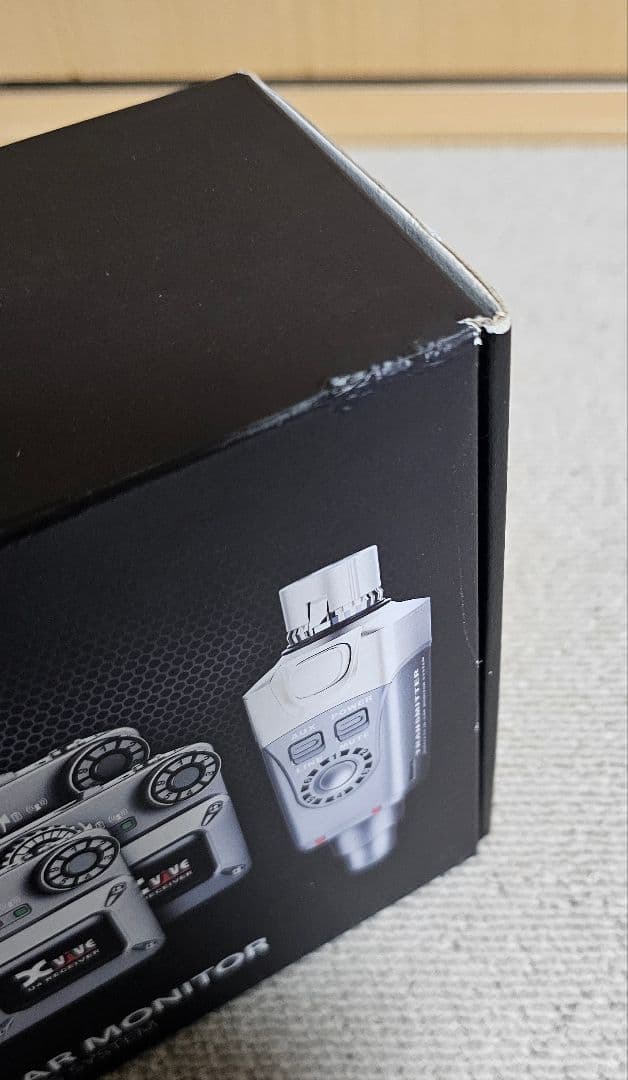 【中古美品】Xvive U4R4 ワイヤレスインイヤーモニター イヤモニ