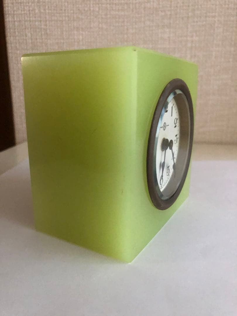 精工舎 ウランガラス置き時計 アンティーク レトロ 骨董品 置き時計