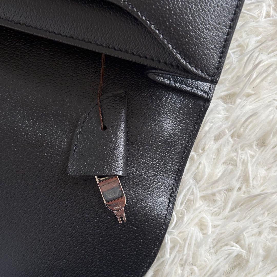 アクアスキュータム ブリーフケース ダレスバッグ 黒 レザー 鍵付き