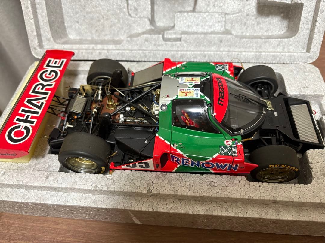 オートアート1/18 787B