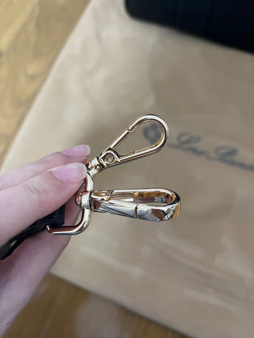 ブラック　トートバッグ　ロロピアーナ ルームバッグ ハンドバッグ ポーチ