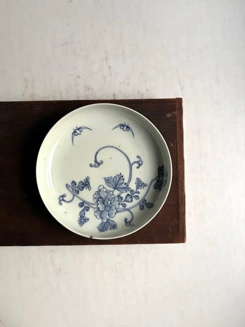 【ぷくぷく様リクエスト】骨董 アンティーク 古伊万里 コウモリと花図線描皿 3枚 ぷくぷく様リクエスト】骨董 アンティーク 古伊万里 コウモリと花図