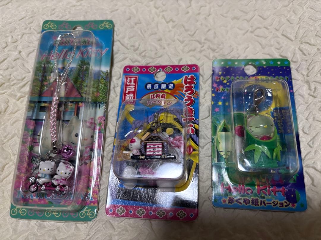 s*e様 ご当地ハローキティ 根付け　ストラップ チャーム　30個セット