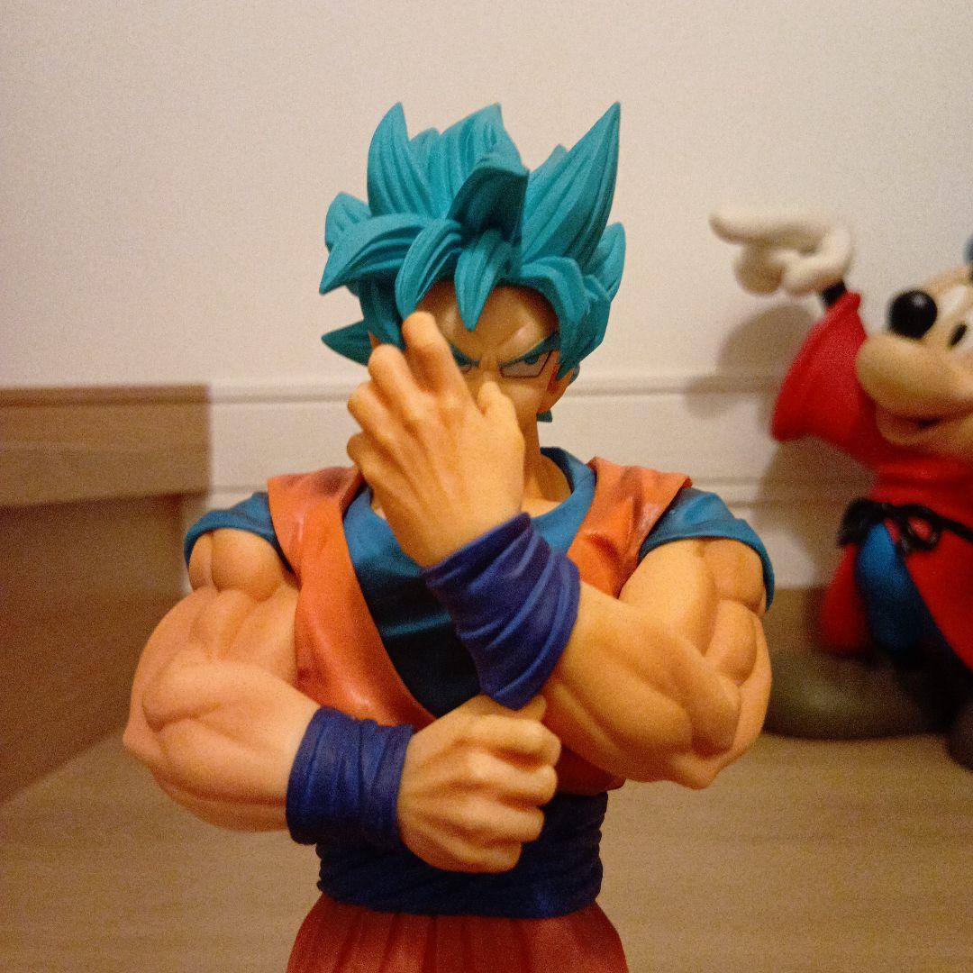 超サイヤ人ゴッド超サイヤ人 フィギュア 約24センチ　メモリーズ