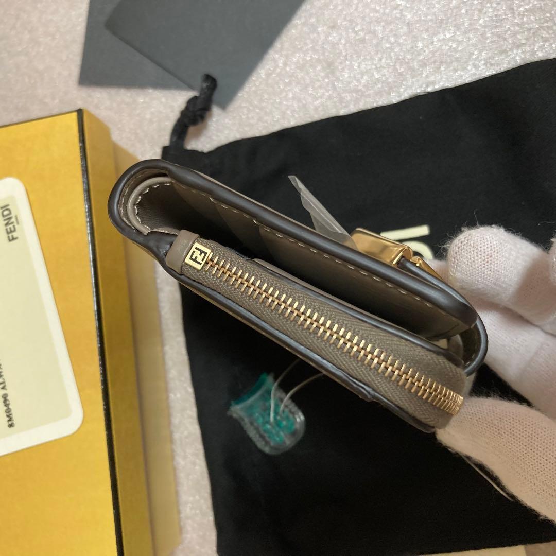 フェンディ FFダイヤモンド財布 グレー＆ダブグレー ツートンレザー 財布