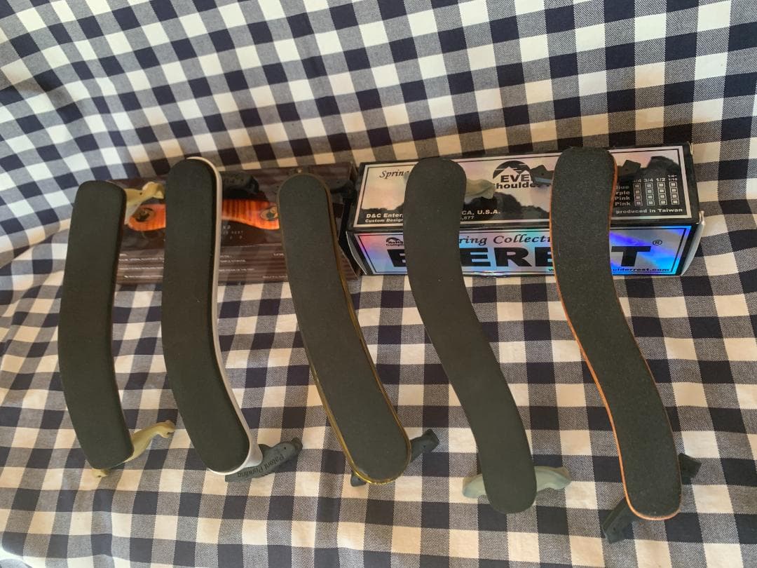 バイオリン肩当て ５点＋１の６つセット　４／４サイズ