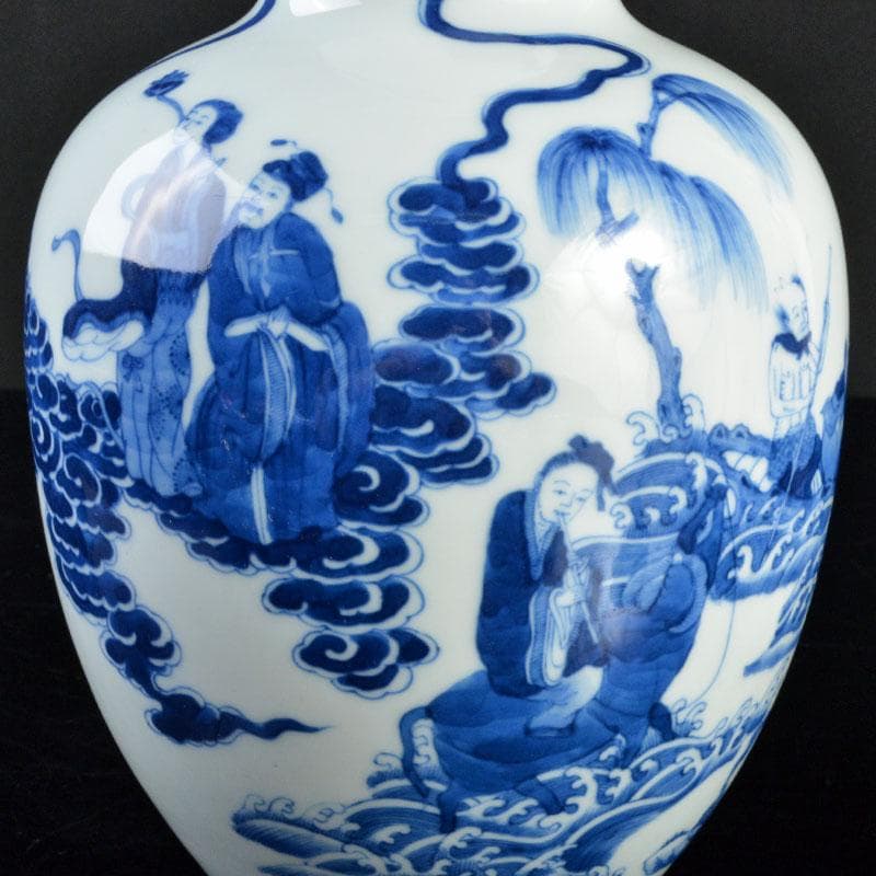 中国　大清乾隆年製　青花　人物文　長頸瓶　M　R4724B