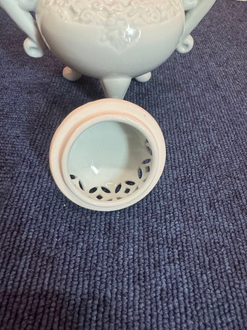 2005 有田焼 清兵衛 三足 獅子 白磁香炉 未使用 - メルカリ