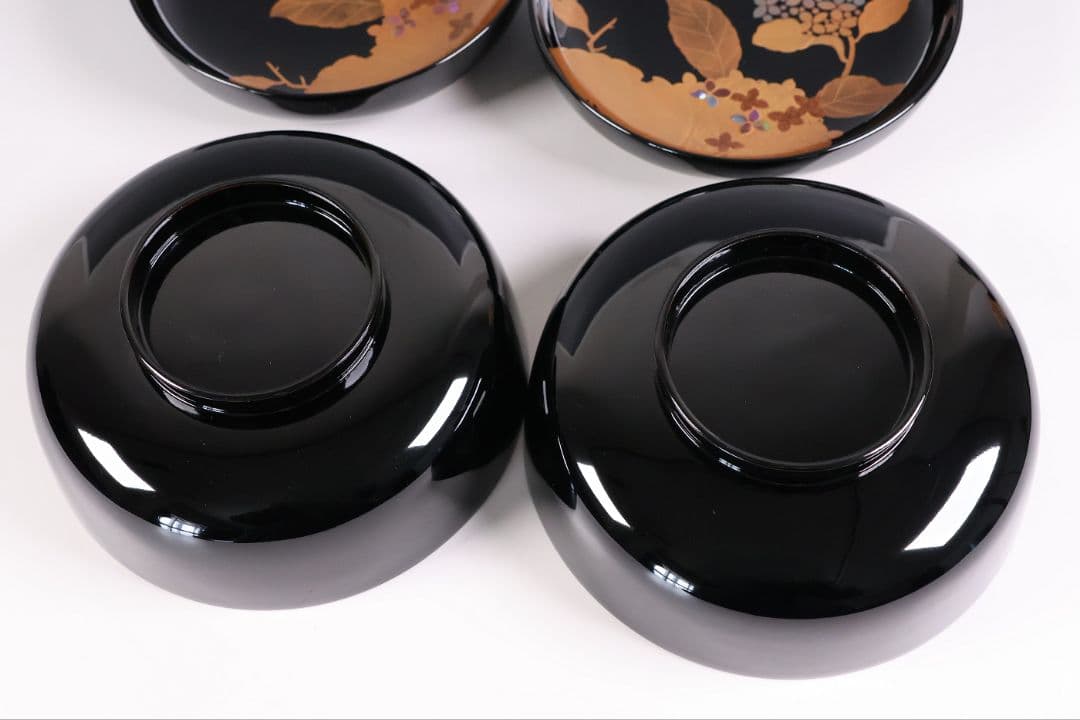 MB188】天然木漆塗 紫陽花と葵 金蒔絵 螺鈿入 黒塗 煮物椀 二客 昭和期