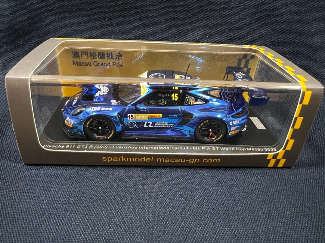 ミニカー Spark 1/43 Porsche 911GT3R 992 Macau #15