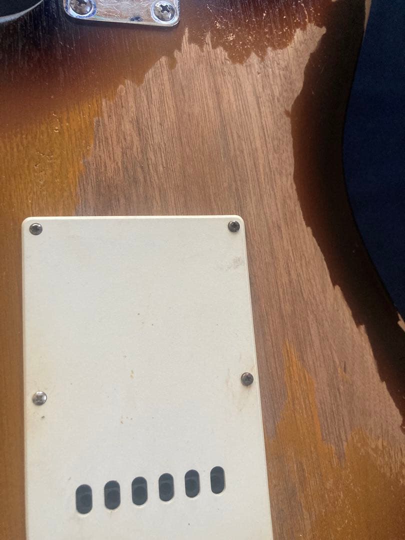 早い者勝ち　#13ストラトキャスタータイプ　ニトロセルロースラッカー塗装