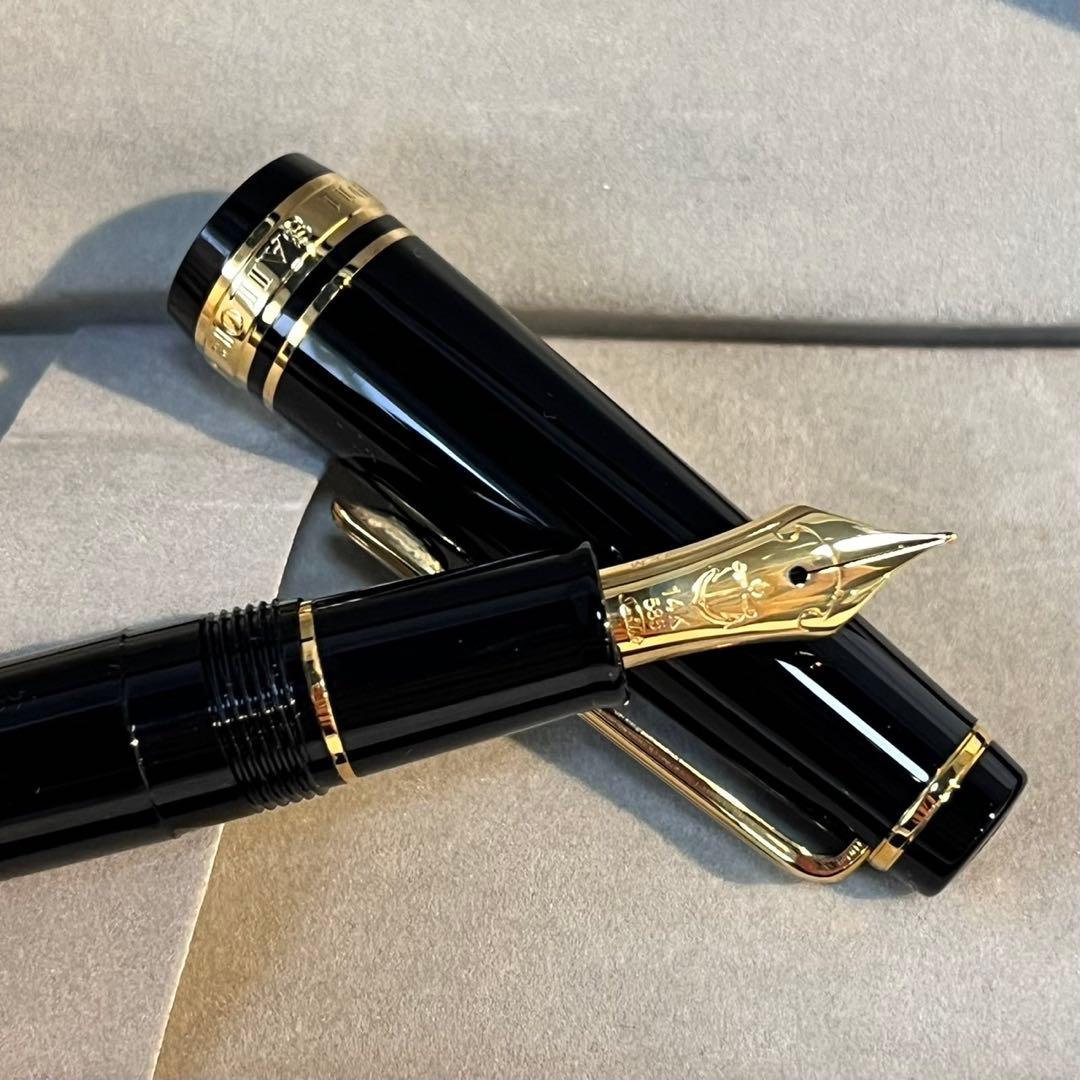 未使用✨Sailor 万年筆 黒色 金ペン先　14K 585