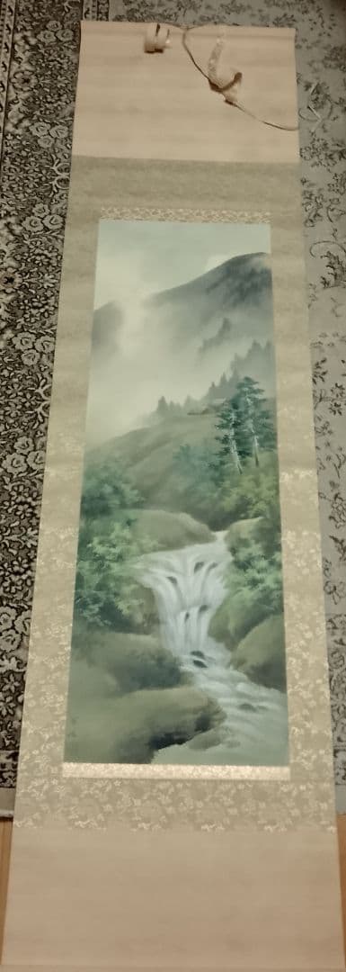 水墨画 山と滝 掛け軸