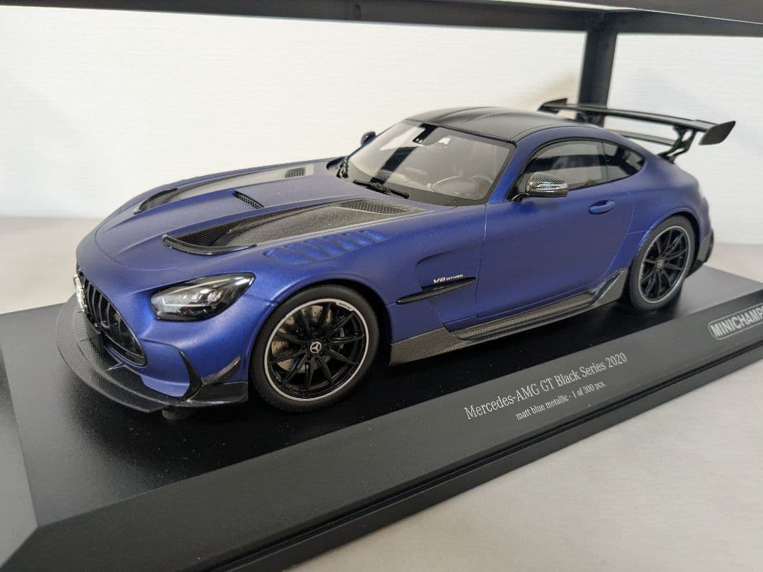 ミニチャンプス　メルセデス　AMG　ミニカー　1/18　オートアート　京商　車