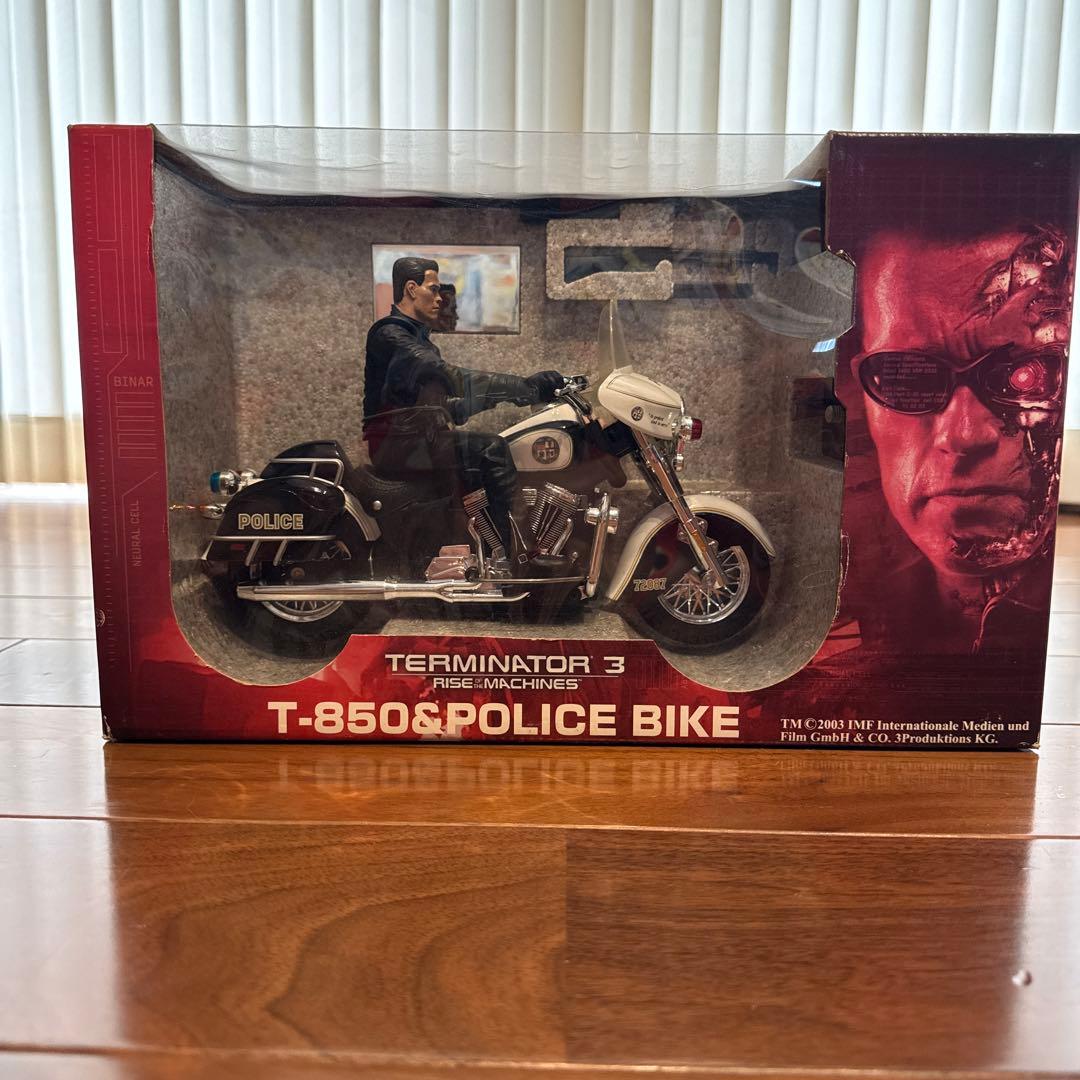 未使用】TERMINATOR 3 T-850&POLICEBIKE フィギュア