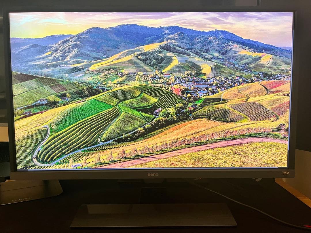 BenQ EW3270U 31.5インチ 4K HDR対応 PCモニター EW3270U｜31.5