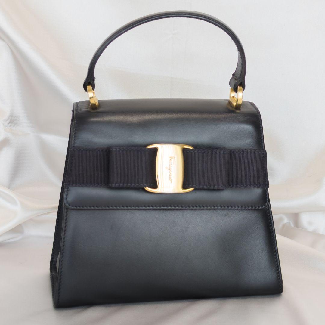 【美品】 Ferragamo ヴァラリボン ハンドバッグ 2Way パーティー
