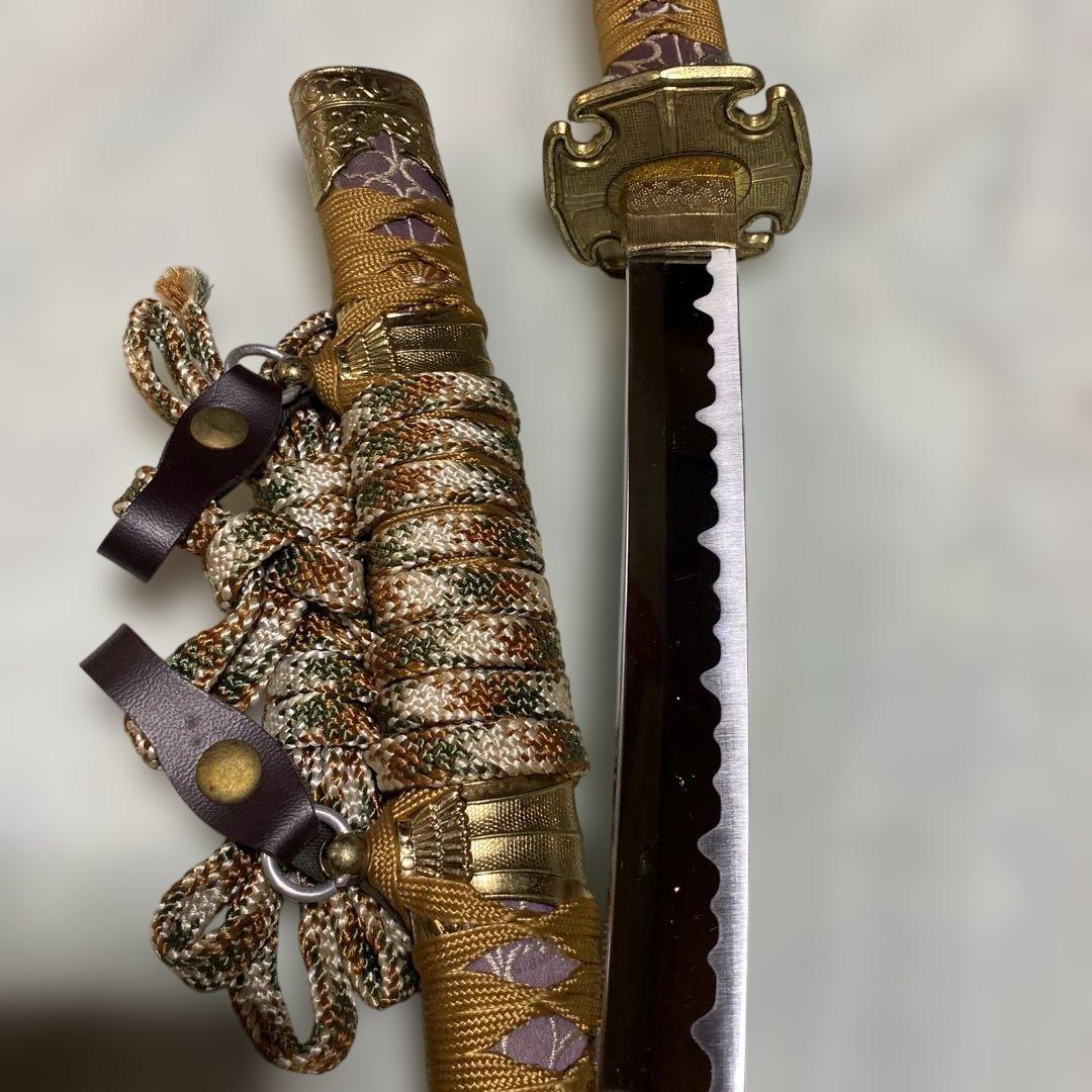 豪華版模造刀(刀袋付) 太刀造り 金茶柄 太刀型金鍔