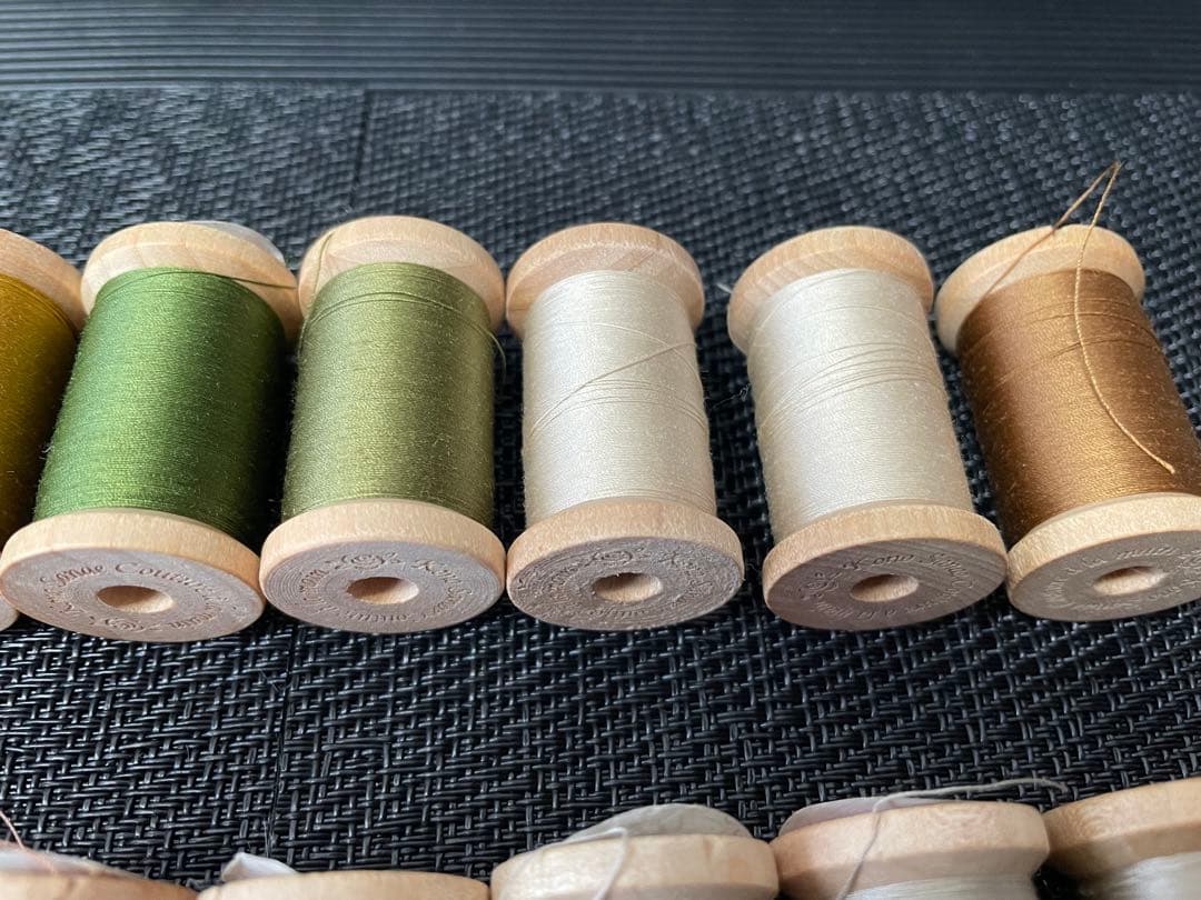 こうの早苗 カルトナージュBox　使用中の糸27個のセット