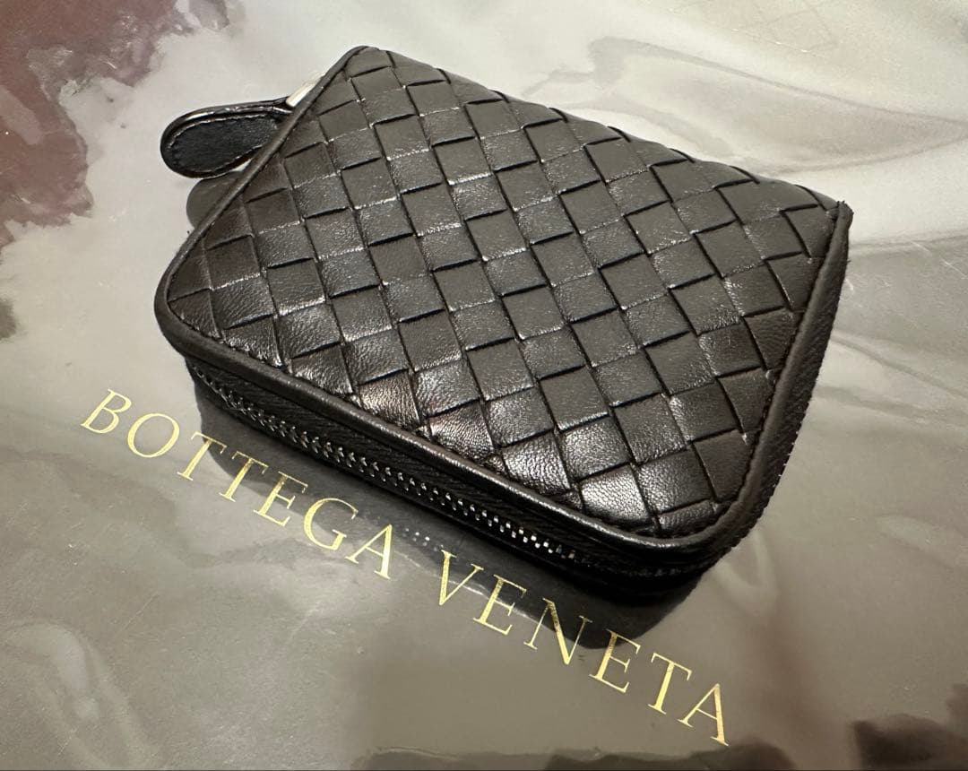 【付属品付】ボッテガヴェネタ イントレチャートケース/ラム/黒1️⃣✨✨