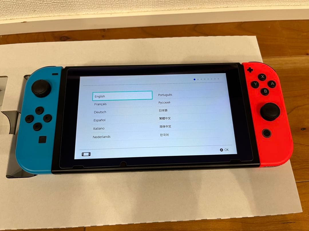 【美品】 バッテリー強化版 Nintendo Switch 本体、収納ケース付き
