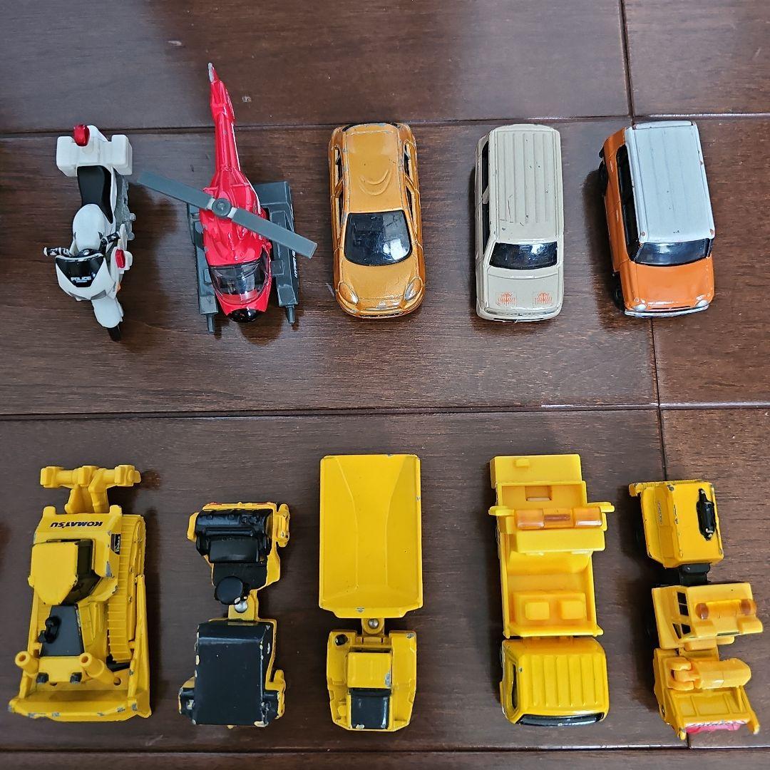 トミカまとめ売り　キャリアカー、フェリー付き