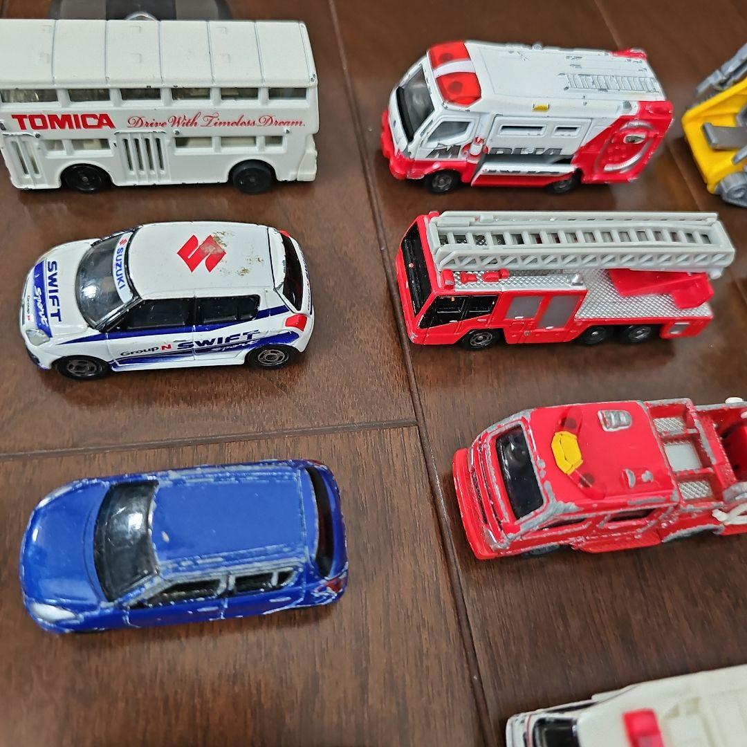 トミカまとめ売り　キャリアカー、フェリー付き
