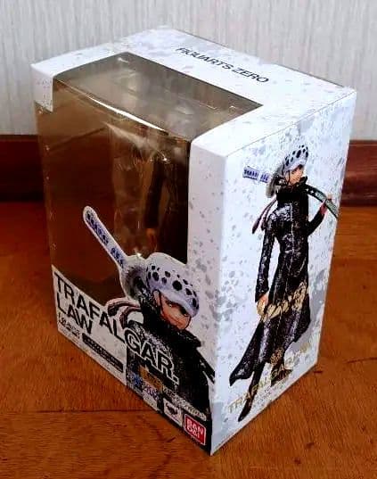 ワンピース フィギュア SMOKER & TRAFALGAR LAW