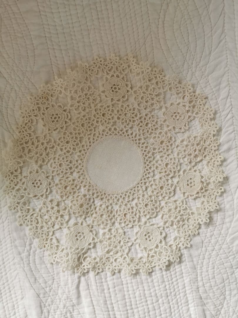 アンティークフランス アイリッシュクロシェ アイボリー花型ドイリー