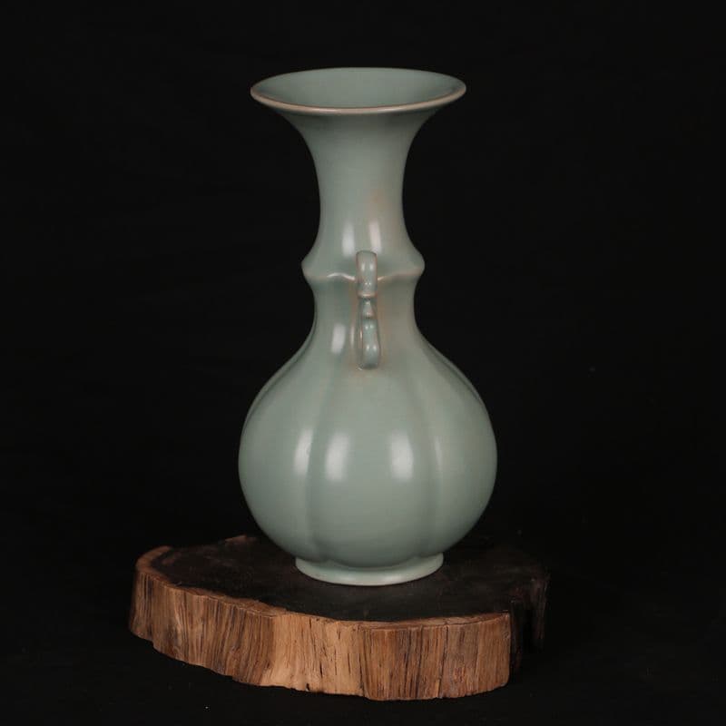 北宋汝窯青釉瓜稜双耳瓶 景徳鎮 陶磁器 装飾品