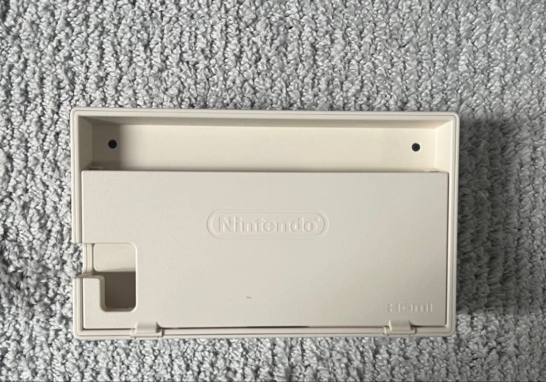 だ*く様 あつまれどうぶつの森　switch本体　ケース付き(付属品全てあり)