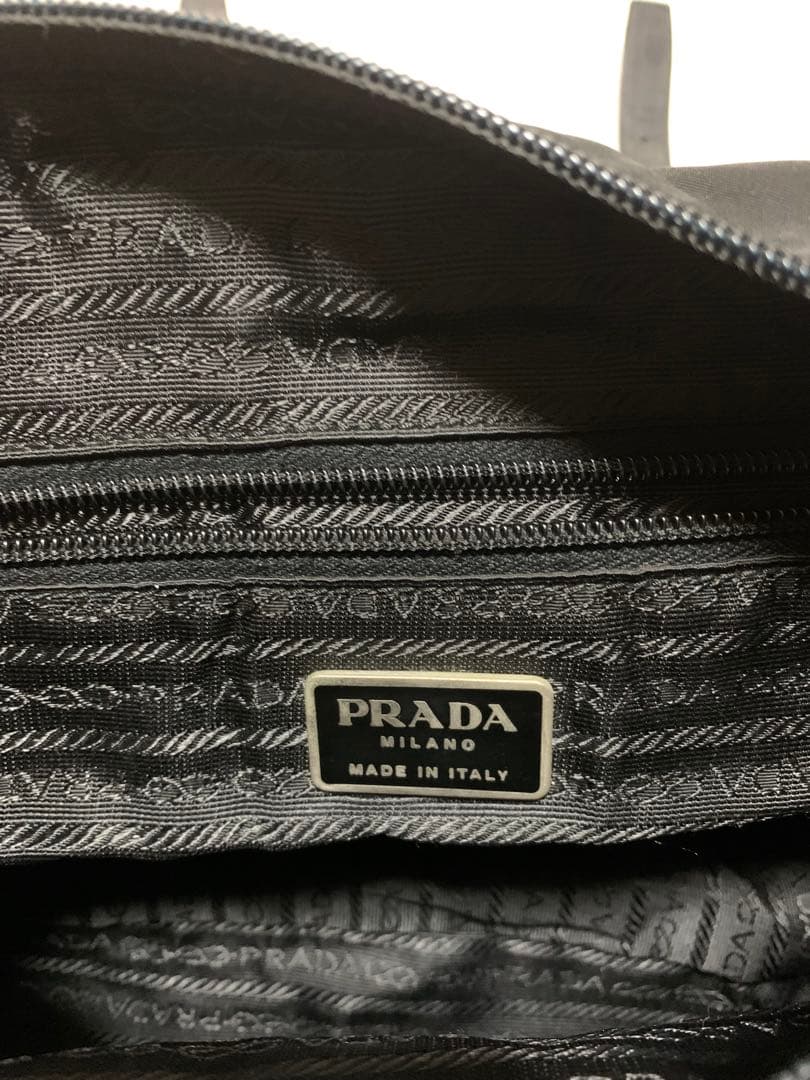 P*v様 PRADA　ショルダーバッグ　黒