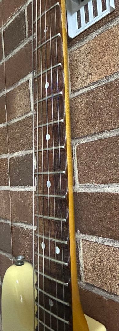 hibiki様 スクワイヤーFSR Vibe Mustangスキャロップ加工