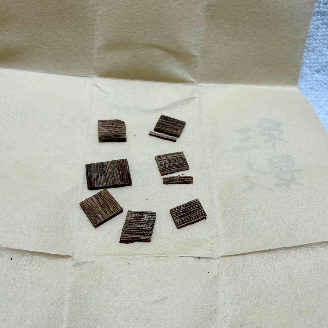 遠州流 真那蛮 宗実家元 「紅影」角割［レア］家紋 香木袋【匿名配送】