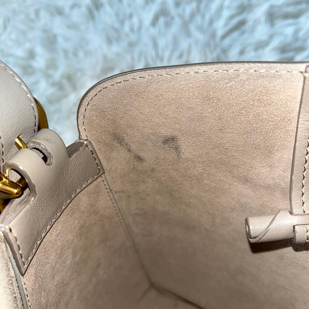 J&M DAVIDSON　クイバー バケット　ハンドバッグ　レザー　ベージュ