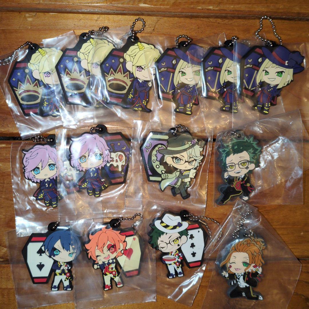 ツイステ グッズまとめ売り 缶バッジ ぬいぐるみ