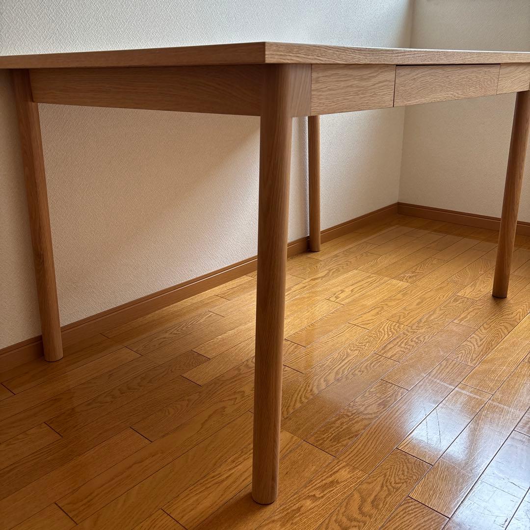 IDEE ダイニングテーブル - STILT TABLE 1200 White