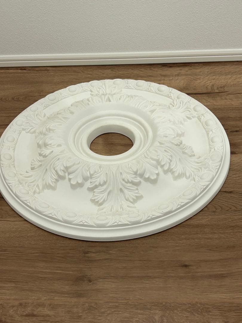 iLum イルム シャンデリアとシーリングメダリオン