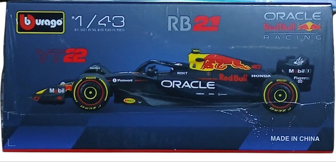 burago1/43クリアケース#22#1RedBull RB21日本GPセット