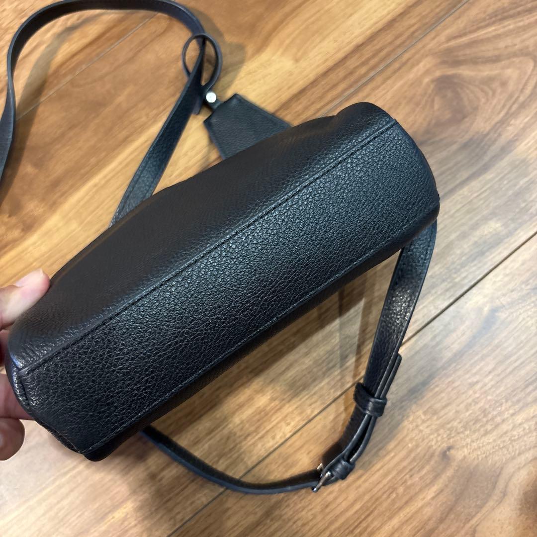 【美品】agnes b アニエスベー レザー 本革製 ミニ ショルダーバッグ