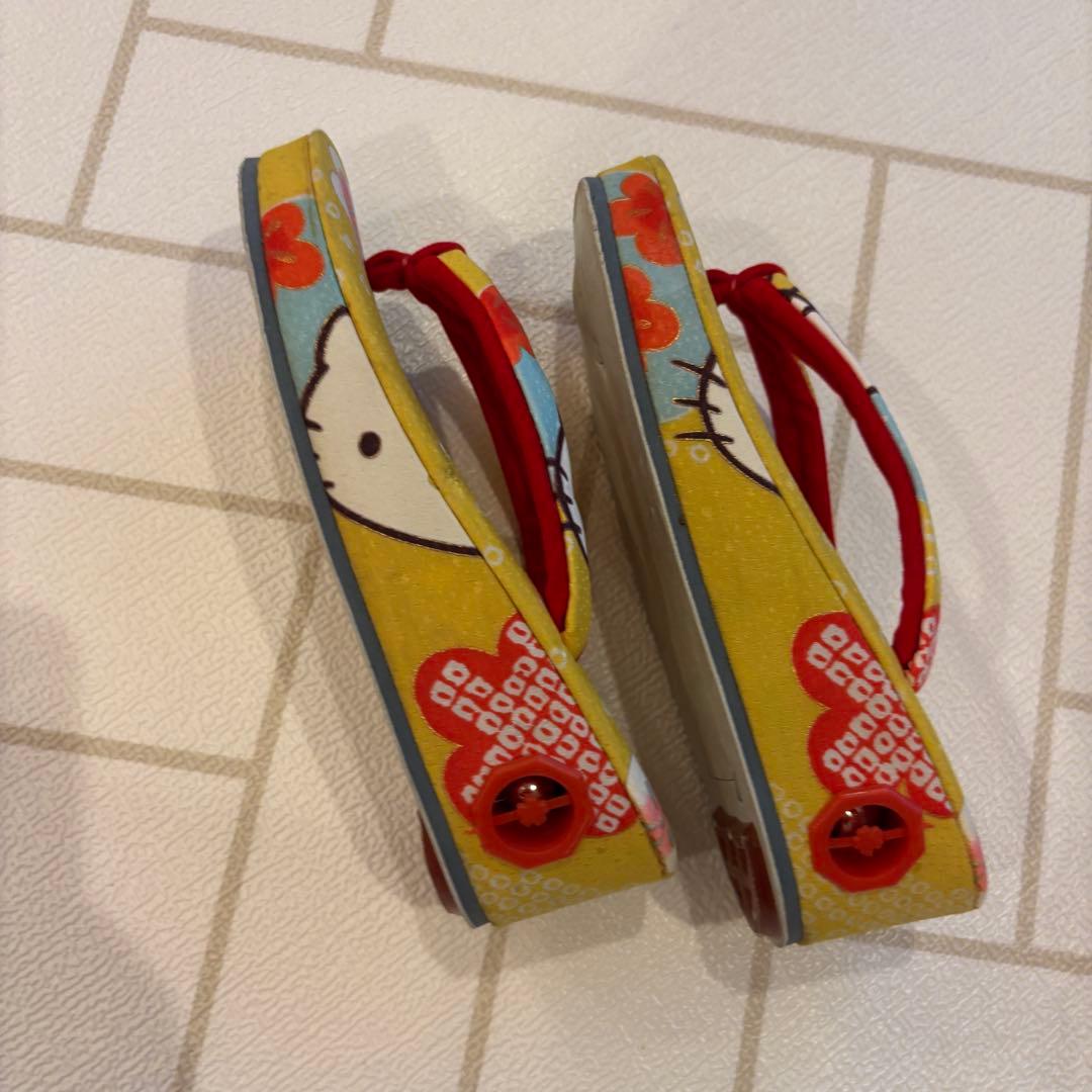 【美品】ハローキティ 七五三 着物セット平成レトロ　足袋付きイエロー3歳